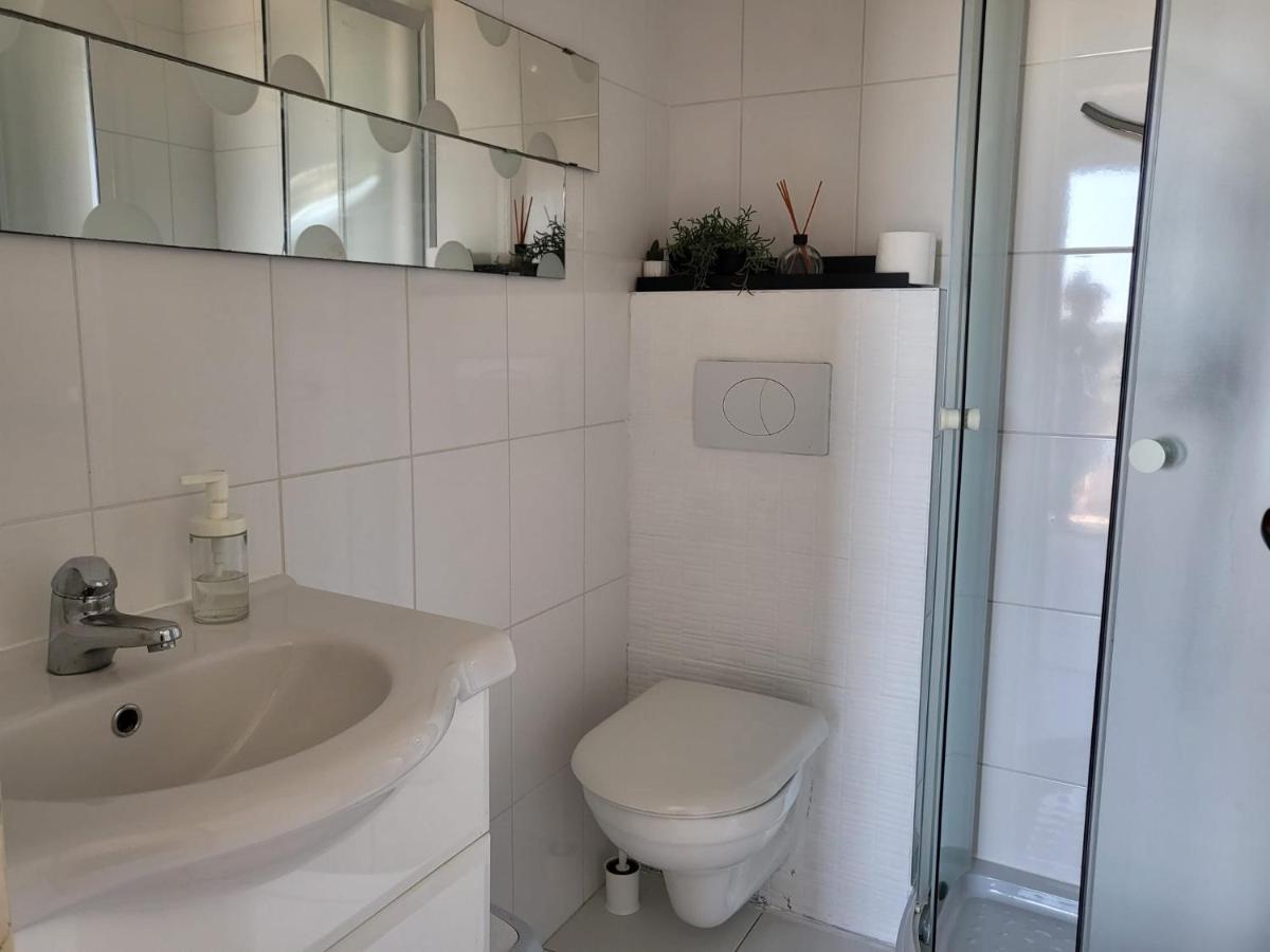 Apartments Grgic Нівице Екстер'єр фото