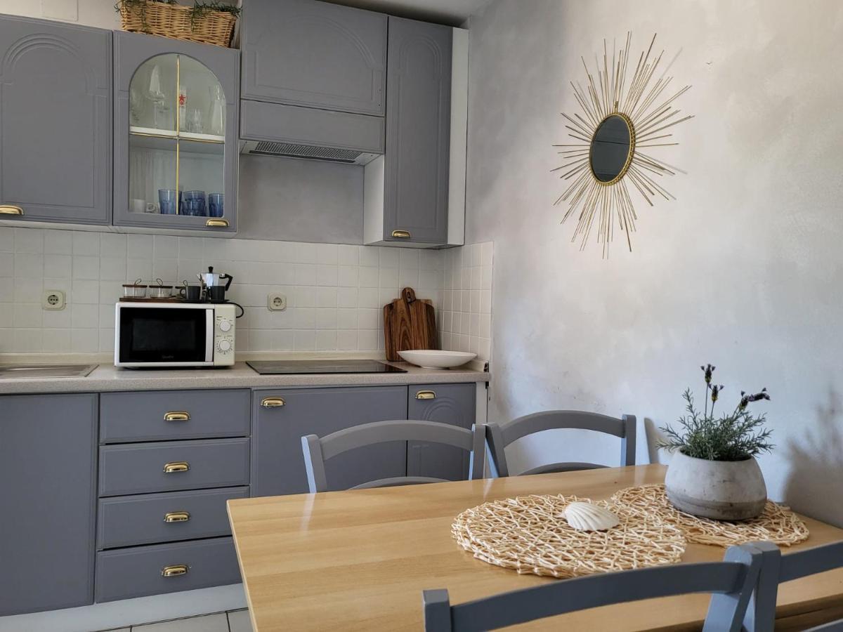 Apartments Grgic Нівице Екстер'єр фото